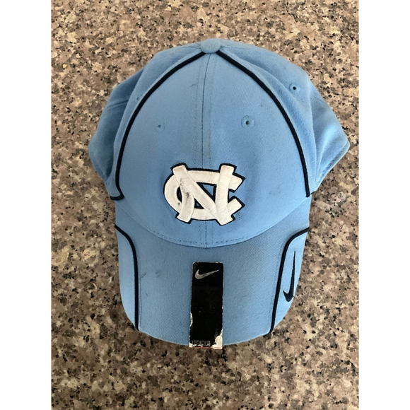 Nike UNC Chapel Hill Tarheels SnapBack Hat - Picture 1 of 8